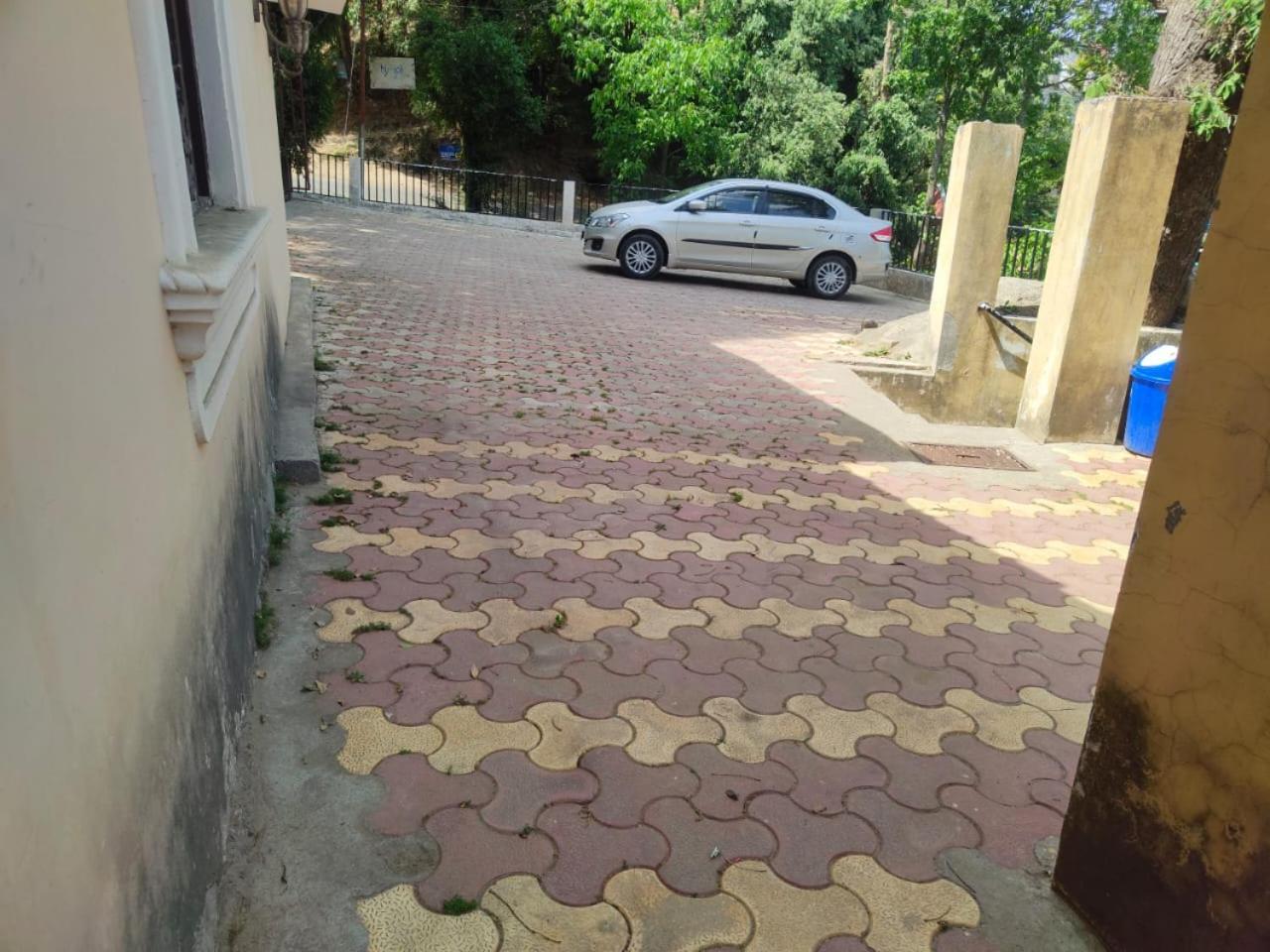 Royal Dutch Resorts And Doll Museum Mukteshwar Exterior photo